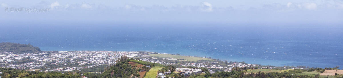 Terrain à SAINT-JOSEPH