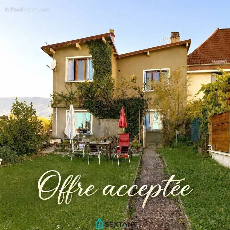 Maison à DIVONNE-LES-BAINS