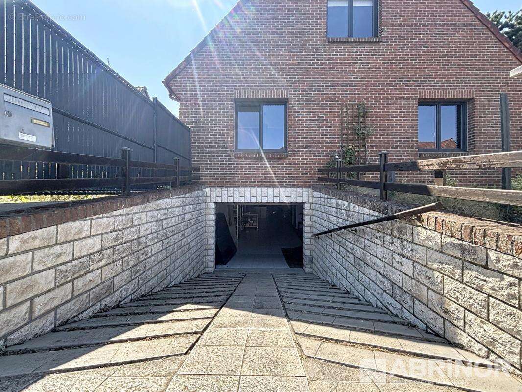 Semi plain-pied individuel developpant 150m² habitables - photo 17