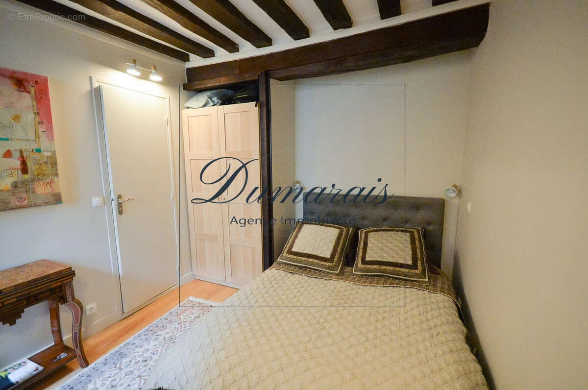 Appartement à PARIS-3E