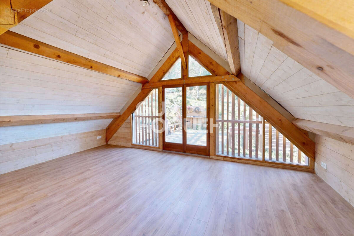 Appartement à DUINGT