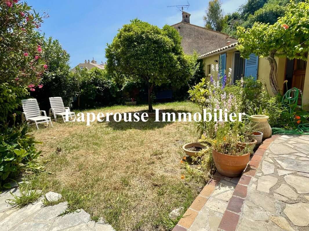 Maison à CAGNES-SUR-MER