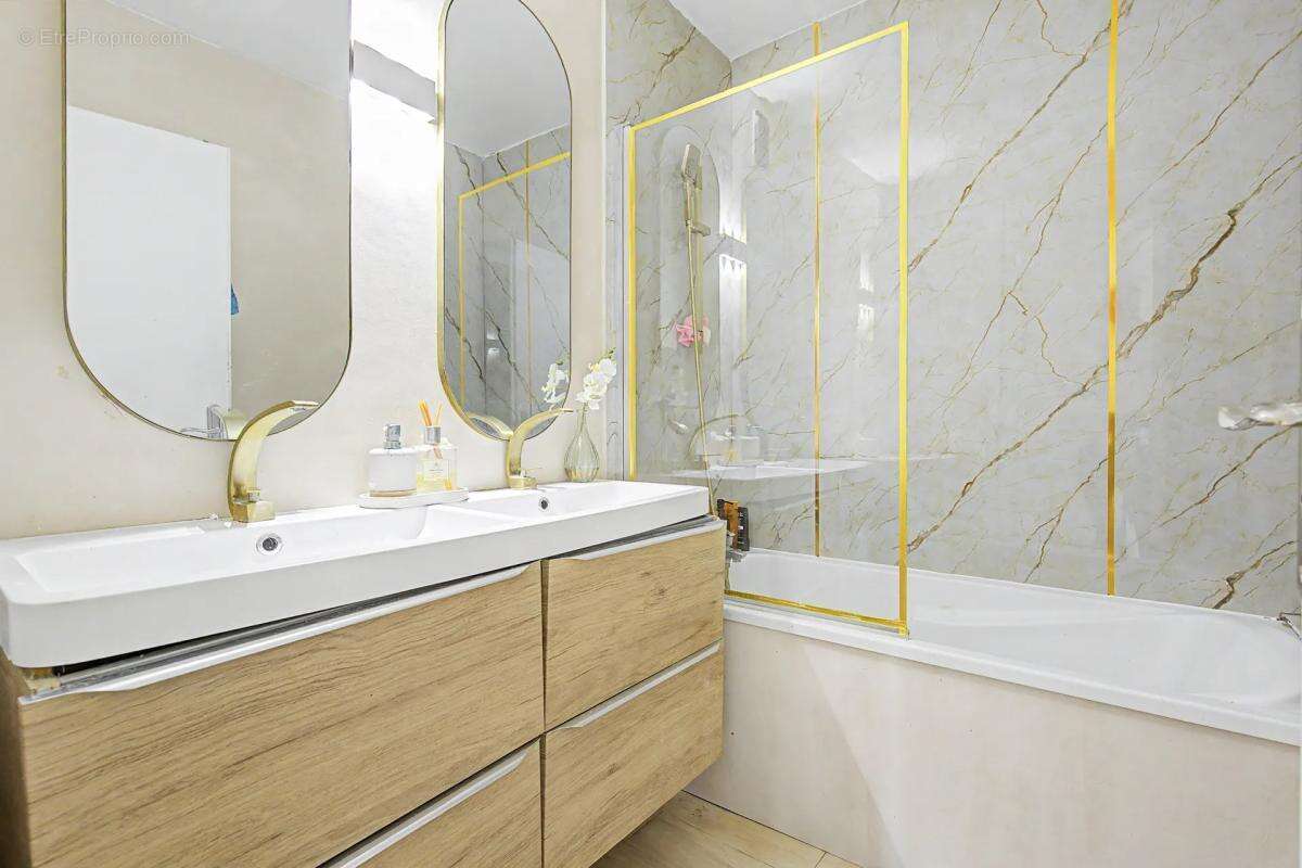 Appartement de 4 pièces de 77 m² à Avignon - photo 11