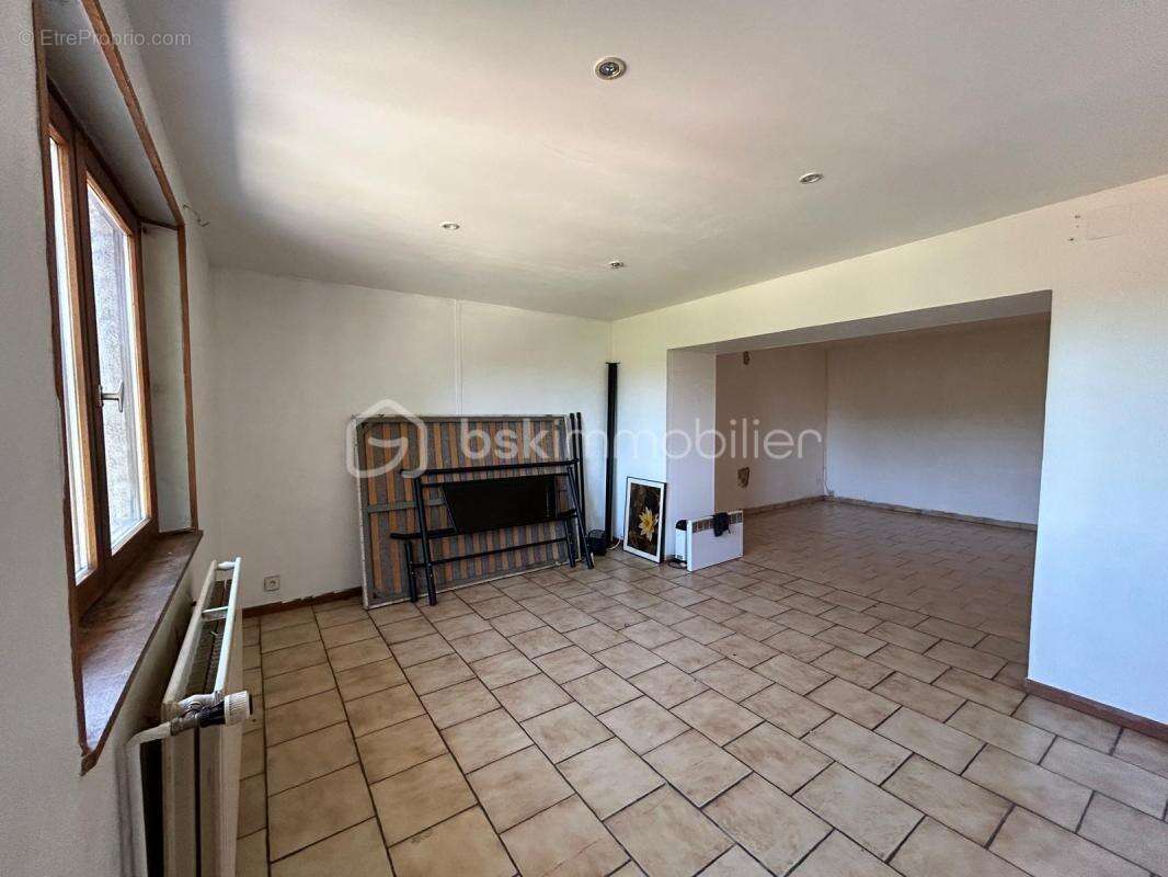 Maison à HUSSIGNY-GODBRANGE