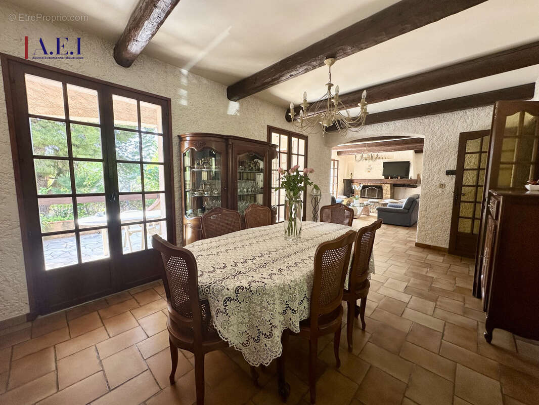 Maison à OLLIOULES