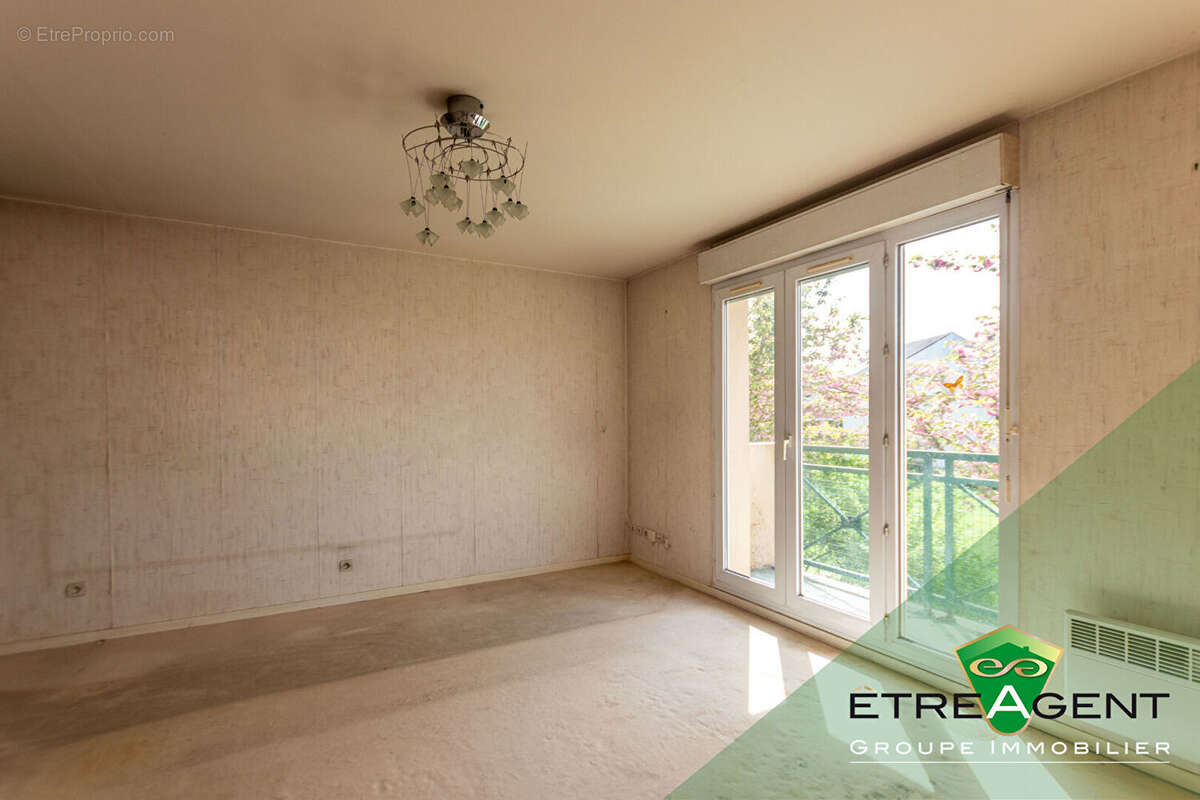 Appartement à VERNEUIL-SUR-SEINE