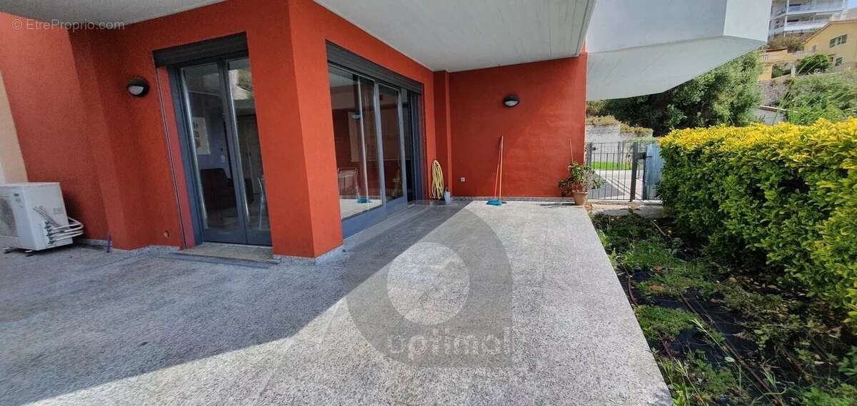 Appartement à ROQUEBRUNE-CAP-MARTIN
