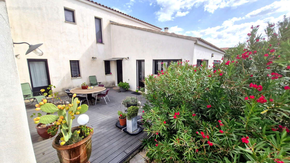 Maison à MORIERES-LES-AVIGNON