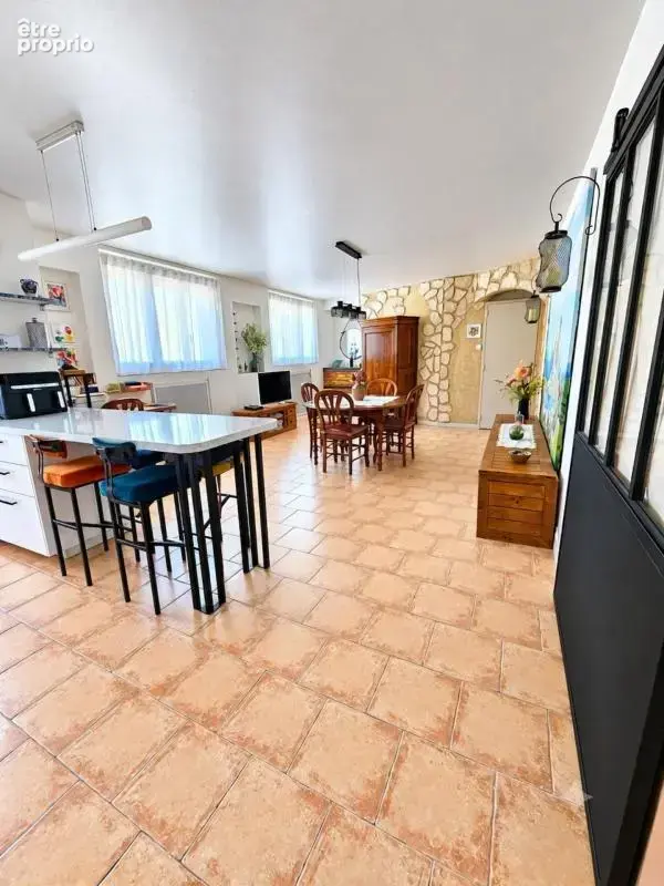 en EXCLUSIVITE sur ÉCHIROLLES — T5 de 80 m² avec balcon – 3 chambres – Cave & Parking privatif - photo 9