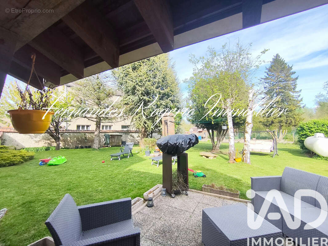 Maison 183 m² à Briarres-Sur-Essonne  - photo 6