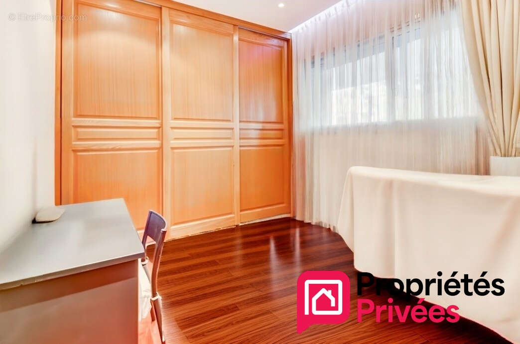 Appartement à VILLENEUVE-LOUBET