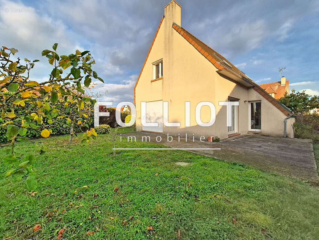 Maison à MONDEVILLE