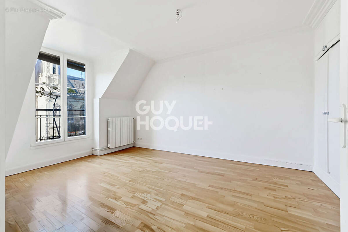 Appartement à PARIS-9E
