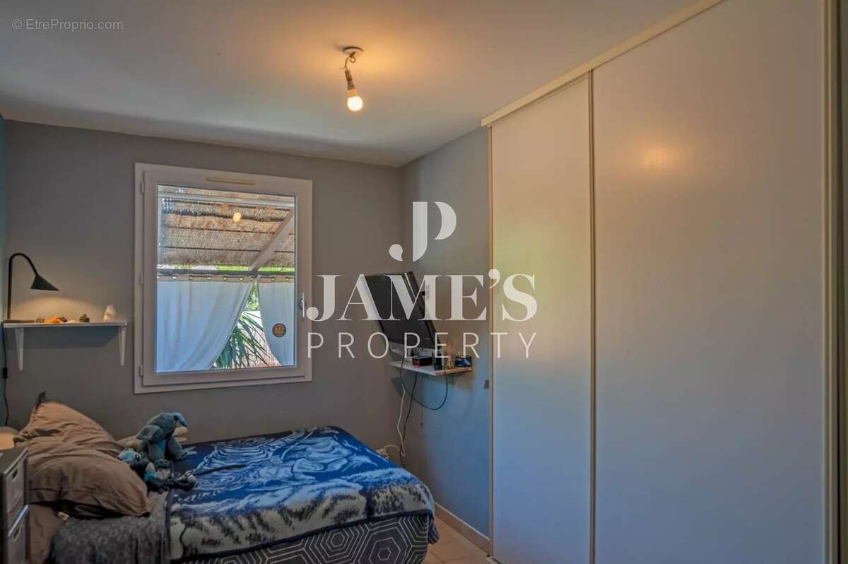 Maison à SAINT-ETIENNE-DU-GRES