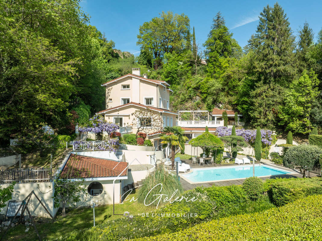 Maison à CORENC