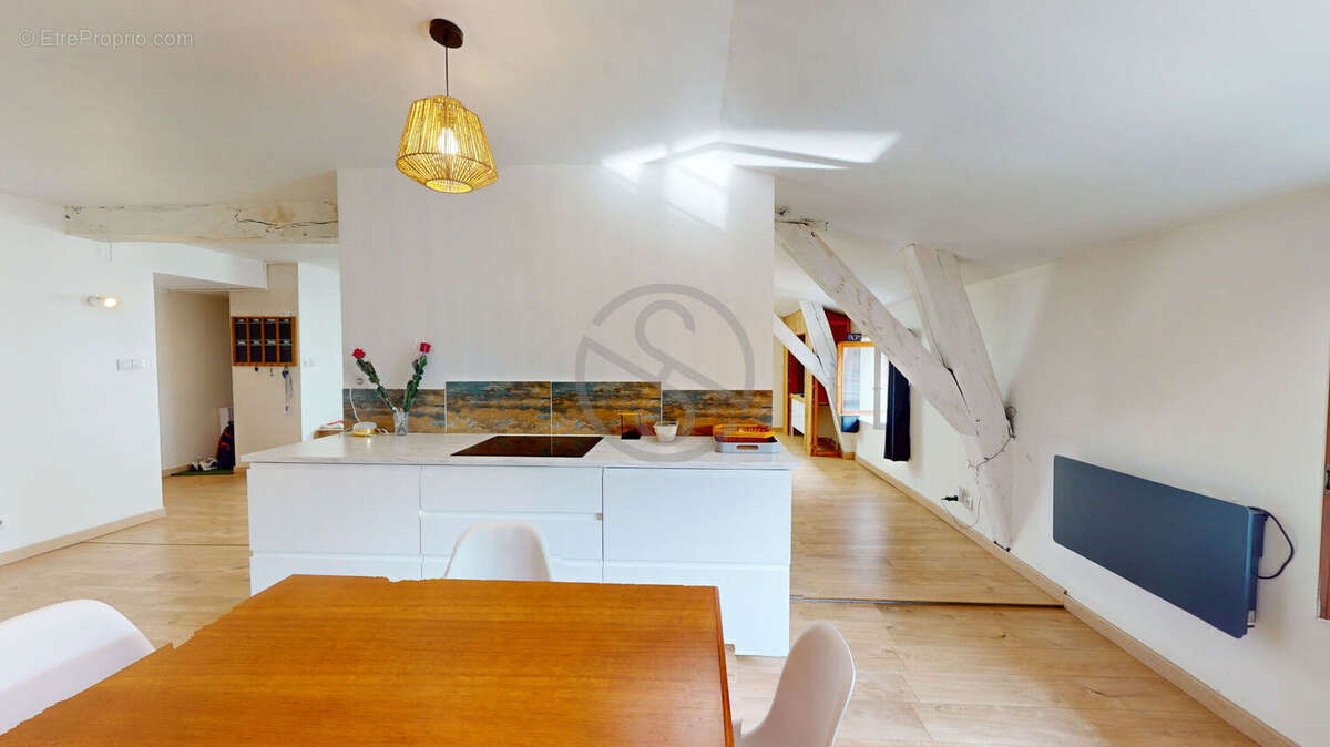 Appartement à BOURGOIN-JALLIEU