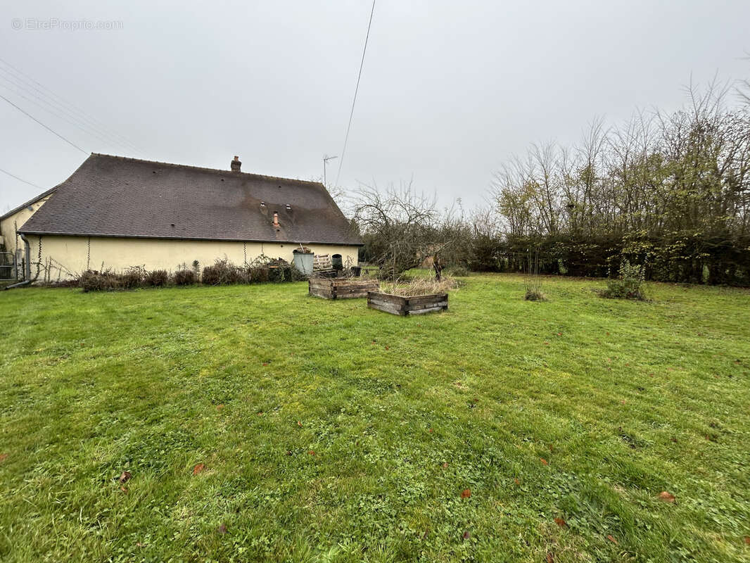 Maison à LA POTERIE-AU-PERCHE