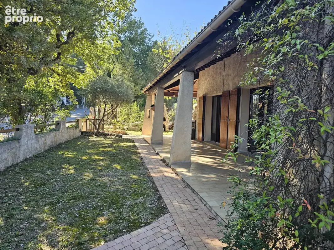 Maison de 172 m2 sur 537 m2 terrain avec piscine - photo 1