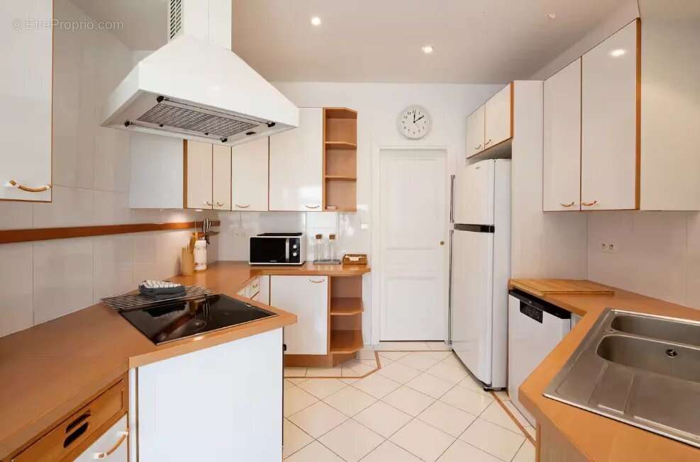 Appartement à BEAULIEU-SUR-MER