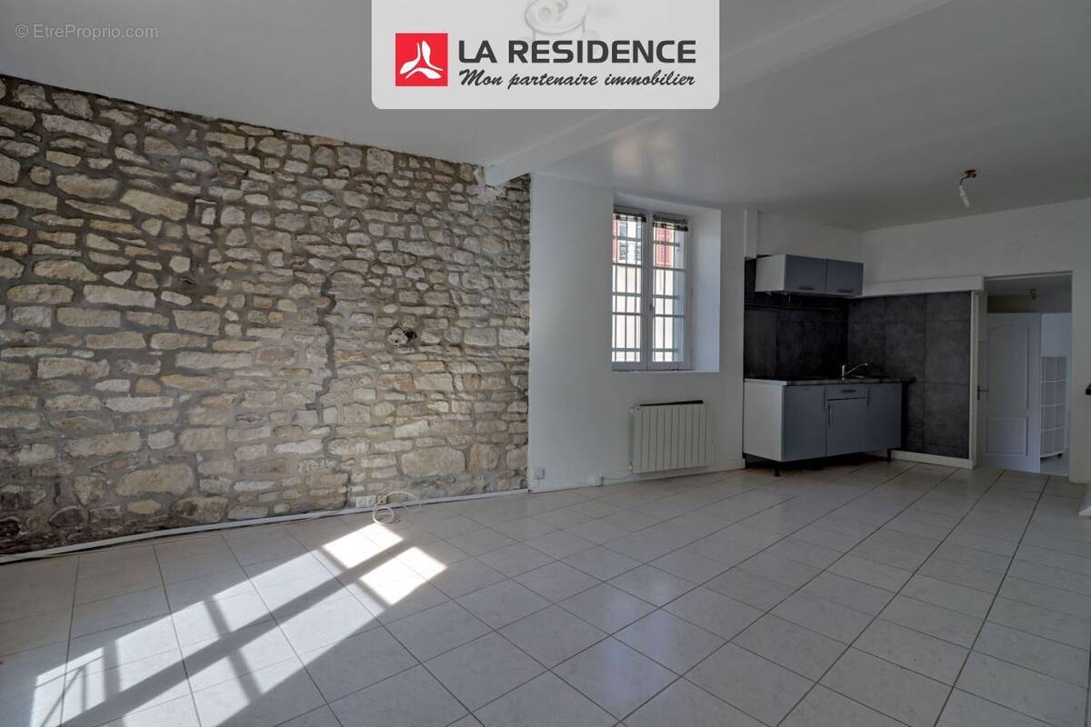Appartement à MAREIL-SUR-MAULDRE