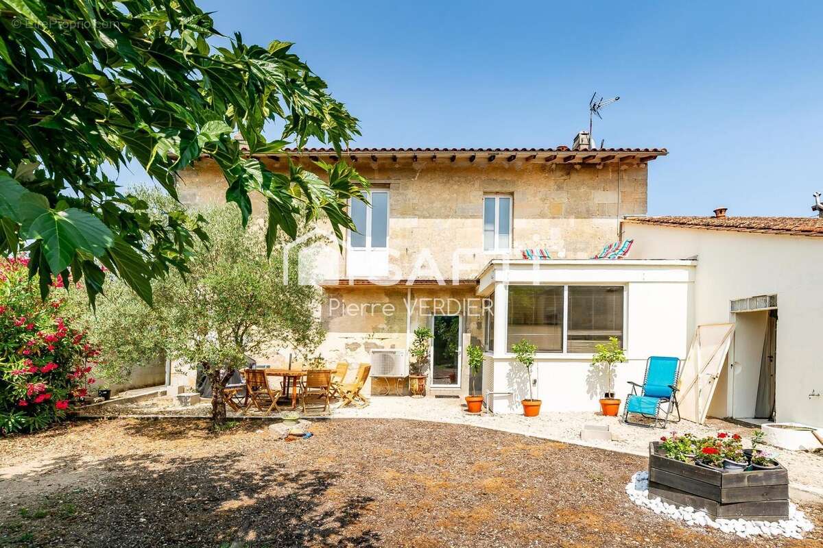 Photo 2 - Maison à PRIGNAC-ET-MARCAMPS