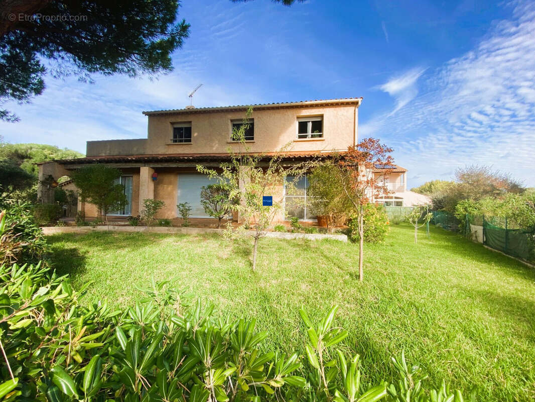 Maison à LA LONDE-LES-MAURES