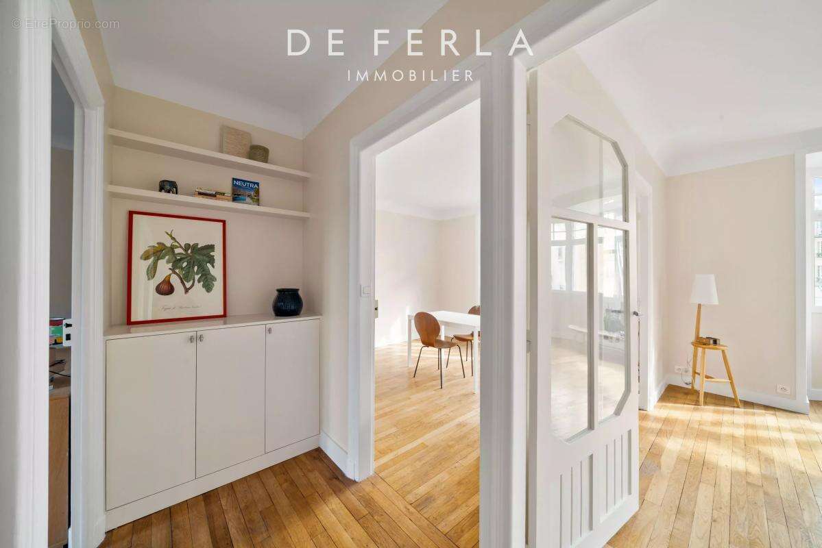 Appartement à PARIS-15E