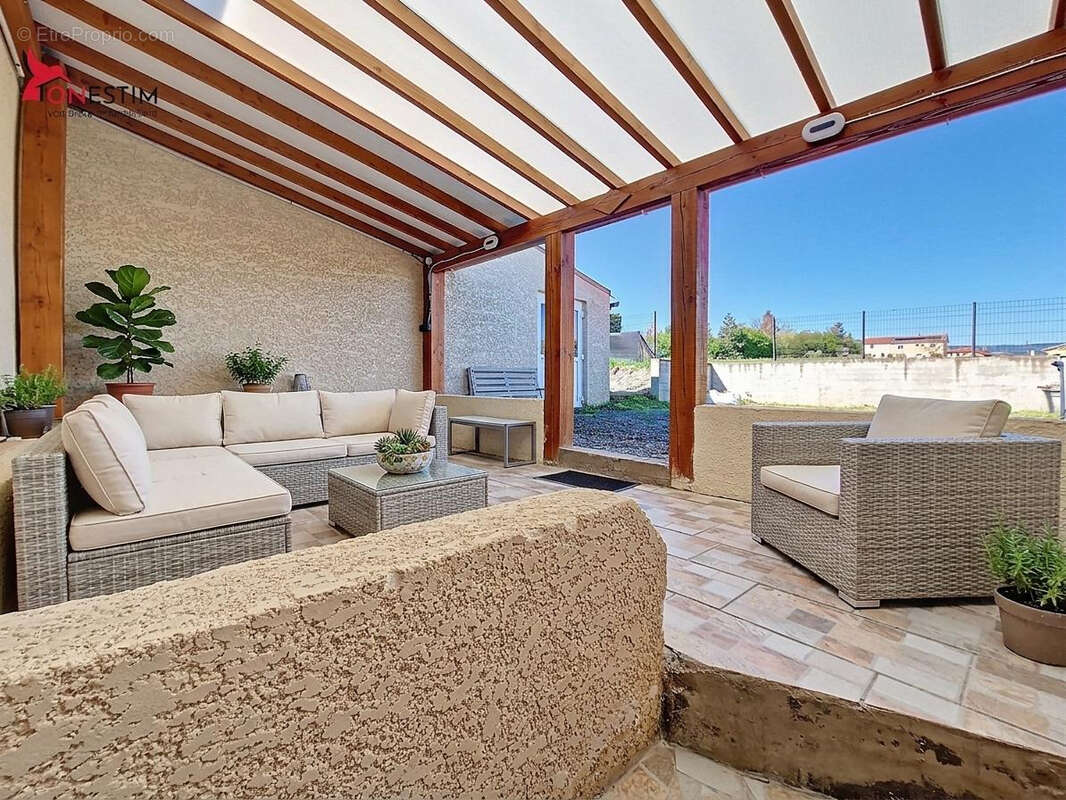 Maison à SAINT-GEORGES-HAUTE-VILLE