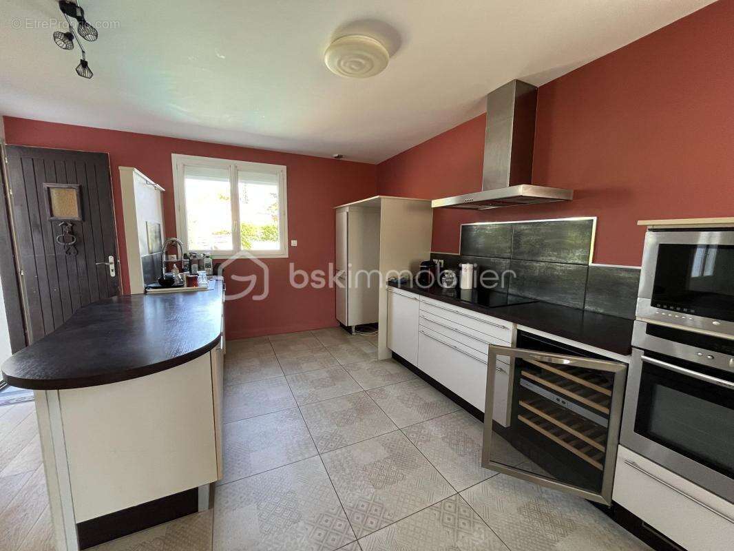 Maison 179 m² Saint Liguaire - photo 11