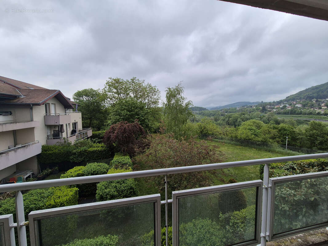 Appartement à VETRAZ-MONTHOUX