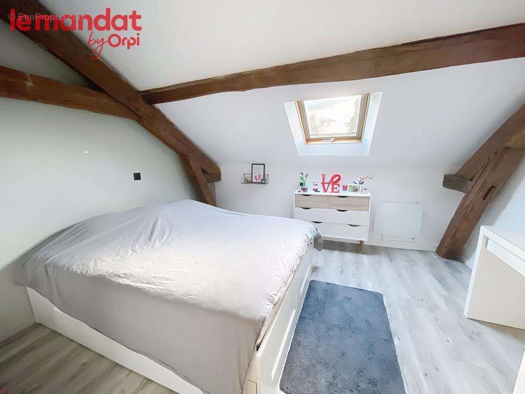 Appartement à SERAINCOURT