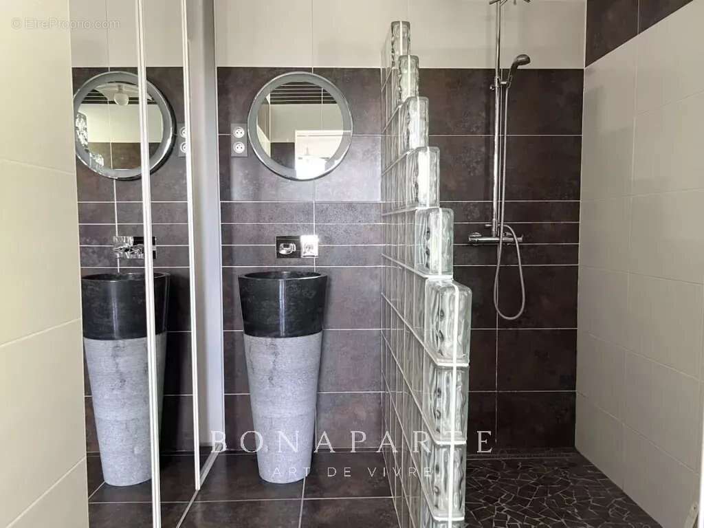 Pau coteaux sud – maison vue pyrénées  4 chambres + sous-sol 70 m² - photo 11