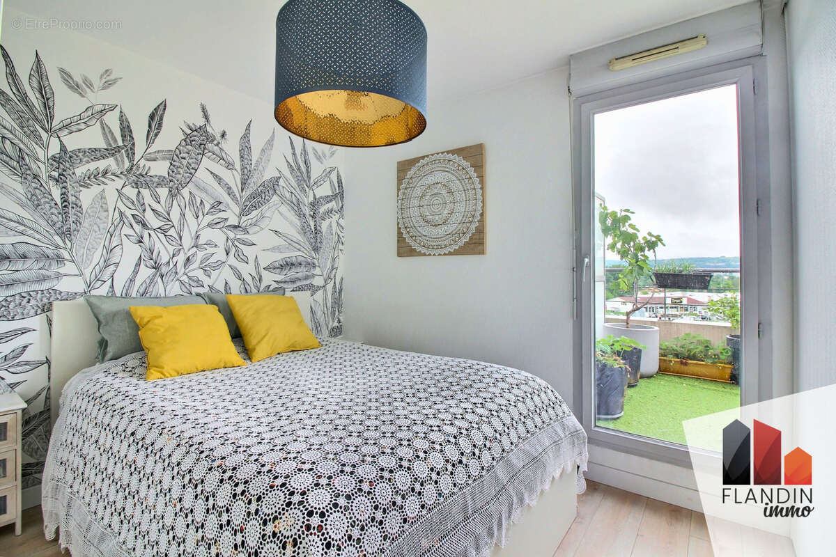 Appartement à GRIGNY