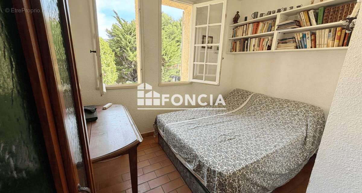 Appartement à SAINT-CYR-SUR-MER