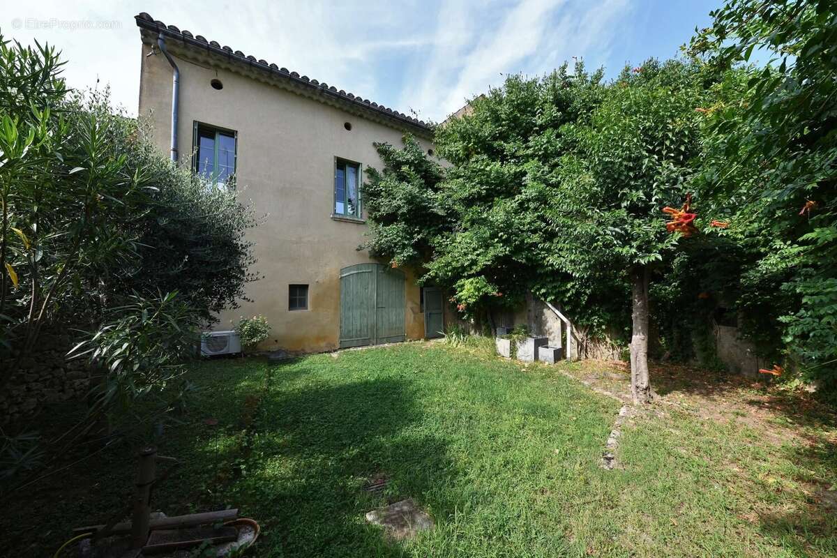 Maison à UZES