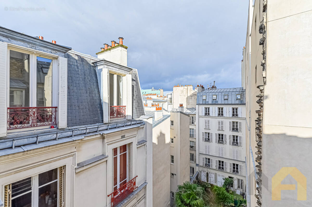 Appartement à PARIS-7E