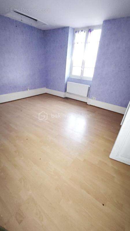 Maison de village avec grand garage - photo 6