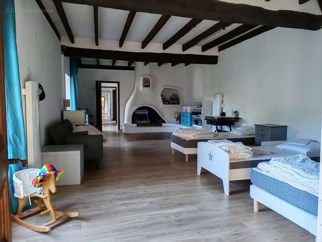 Maison à PONT-SUR-YONNE