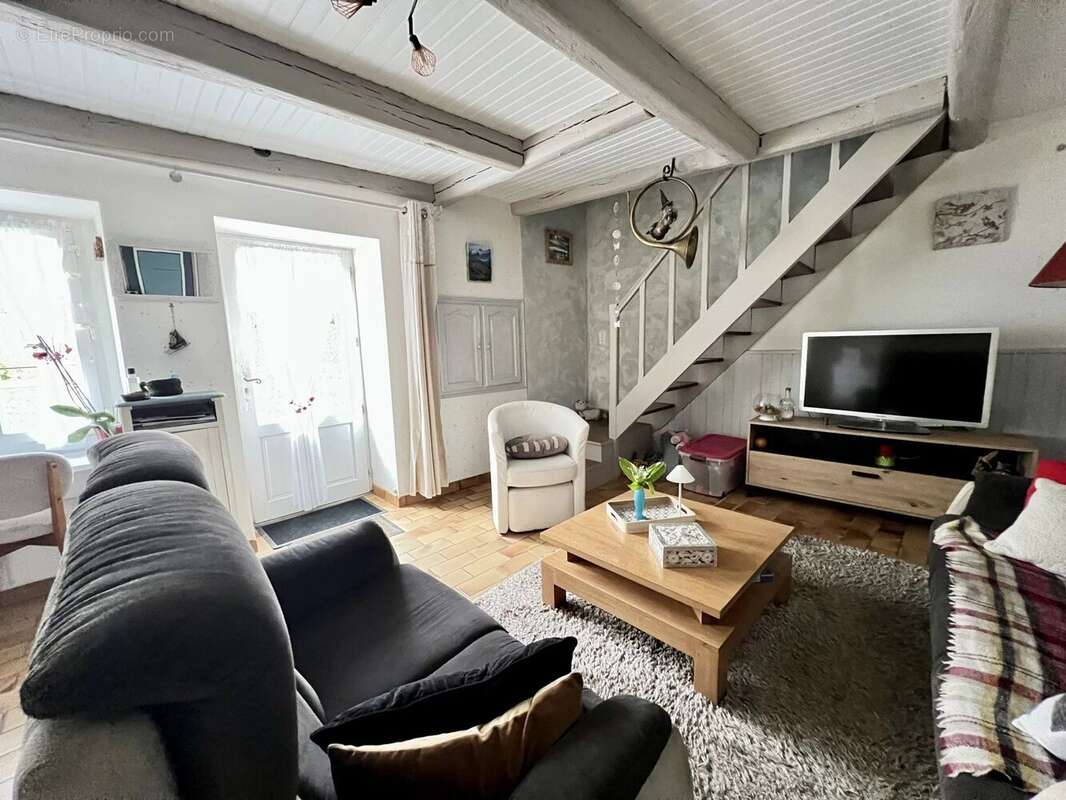 Maison à VALDIVIENNE