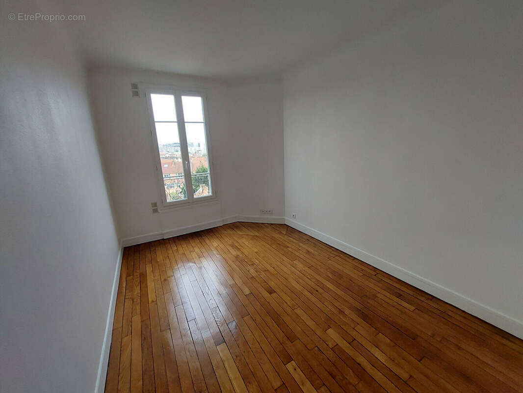 Appartement à GENNEVILLIERS