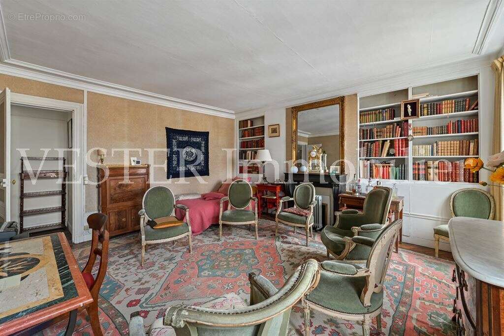 Appartement à PARIS-7E