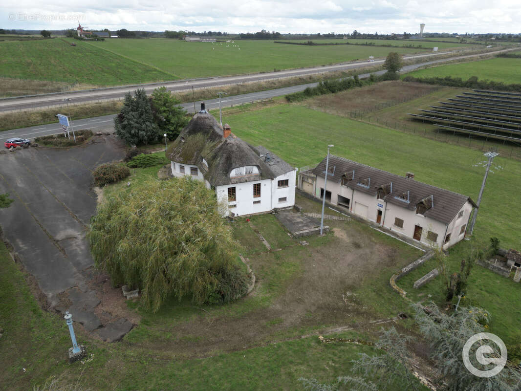 Ancien Hôtel/Restaurant à Langeron proche Magny-Cours - photo 20