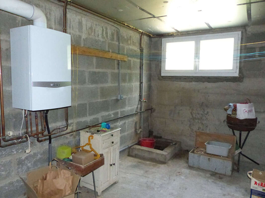 Maison à LA CHAPELLE-LAUNAY