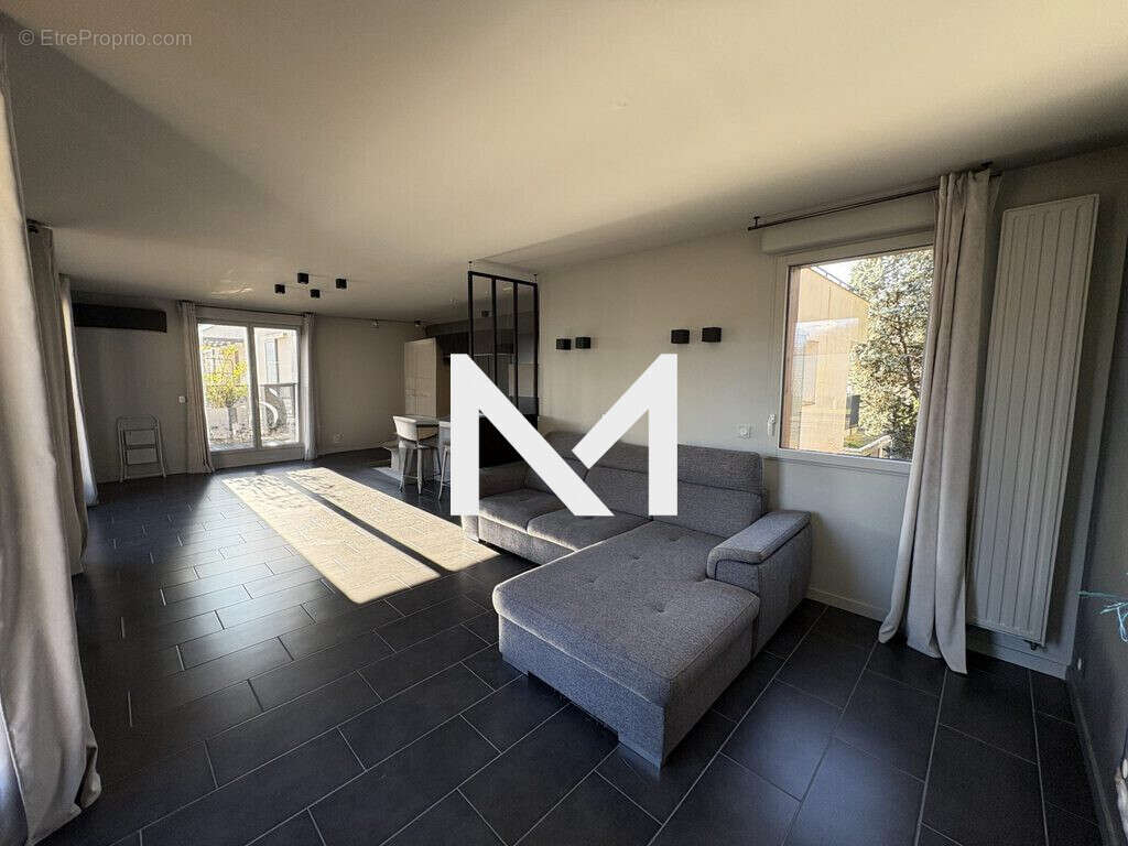 Appartement à CORENC