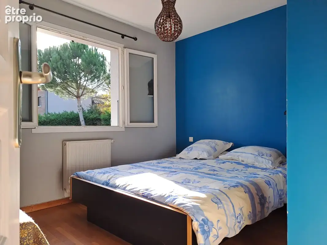 Maison familiale à Sathonay Village sur une parcelle de 1300m2 ! - photo 8
