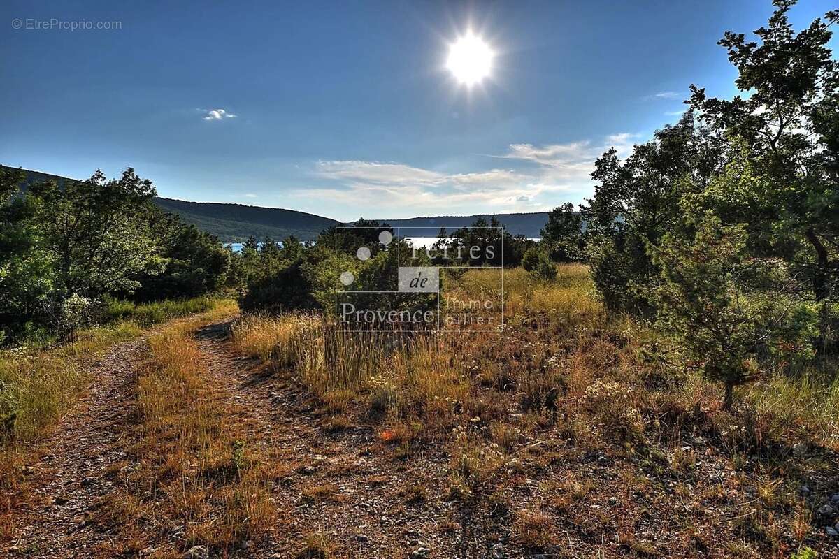 Maison à LES SALLES-SUR-VERDON