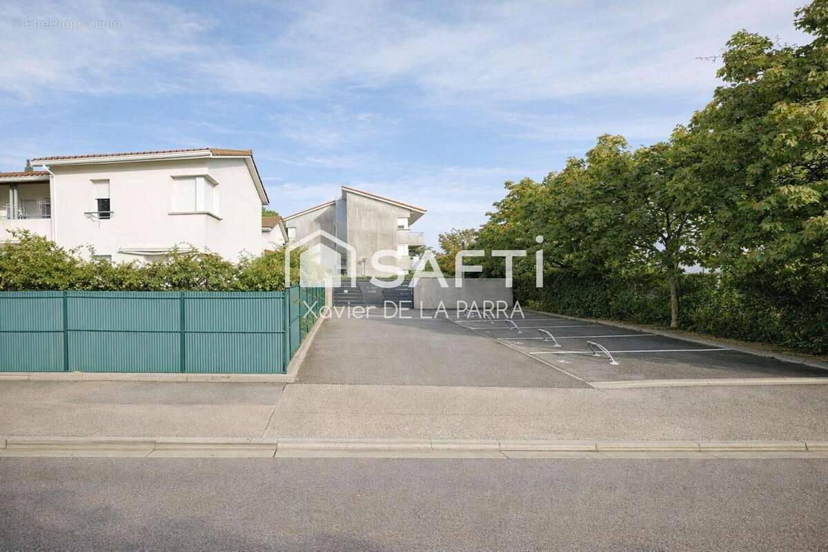 Photo 3 - Parking à BLAGNAC