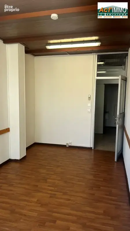 Commerce 89 m² à vendre à Miramas (13140) - photo 8