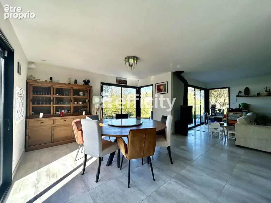 Maison 206 m² à Vezin-Le-Coquet  - photo 3