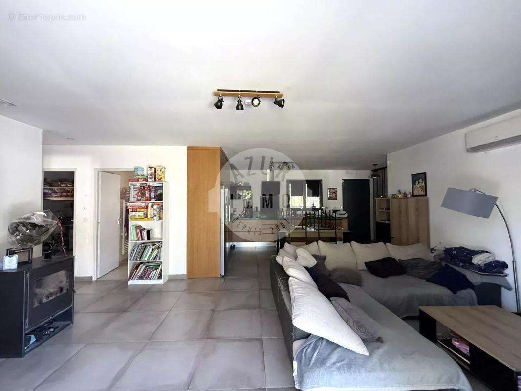 Maison à AURIOL